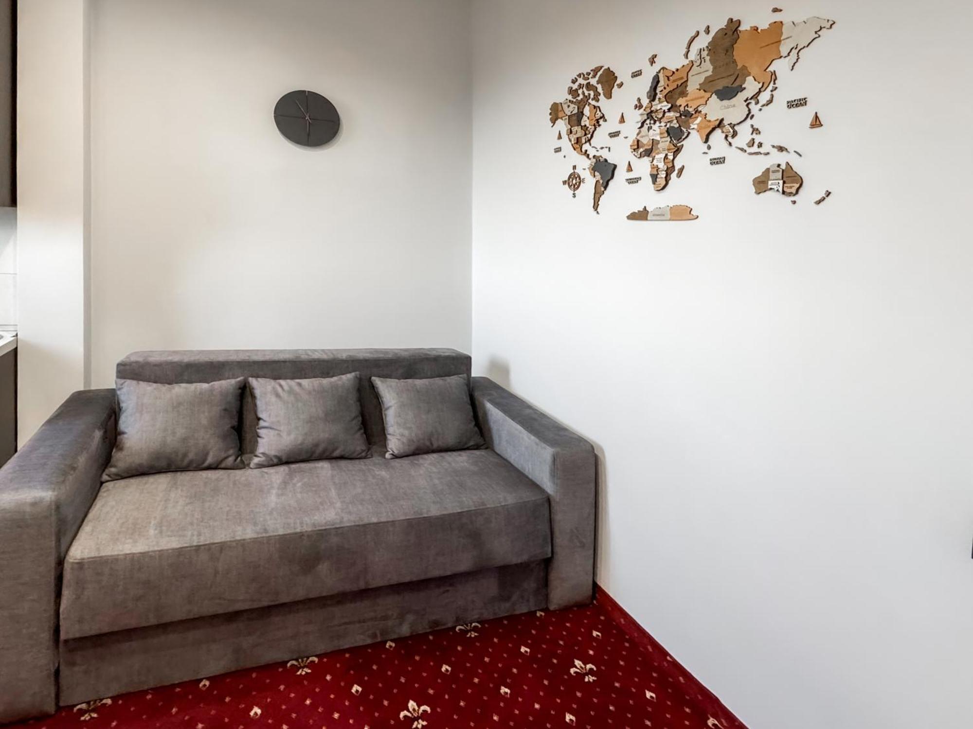 Apartments On Zaliznychna 49 Ιβανό-Φρανκίβσκ Εξωτερικό φωτογραφία